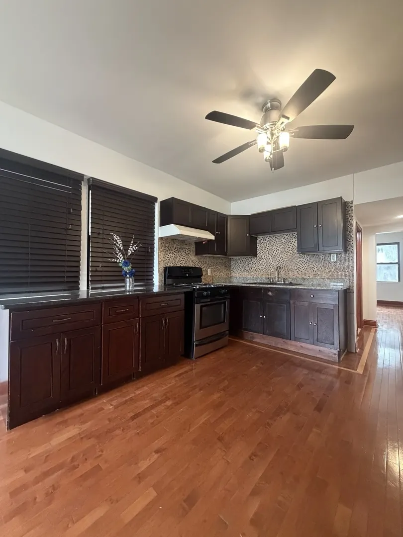 4943 S Hoyne Avenue IL #1