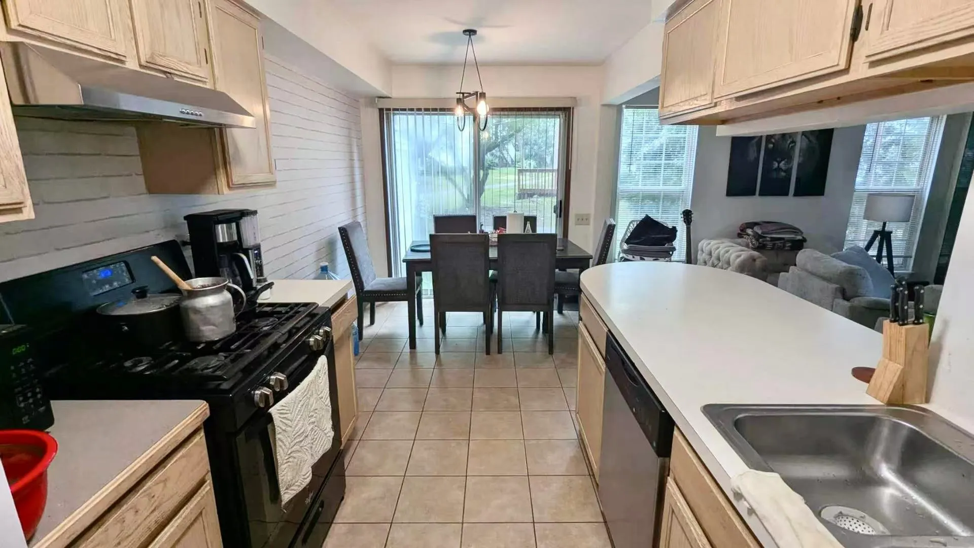 296 Shadybrook Lane IL