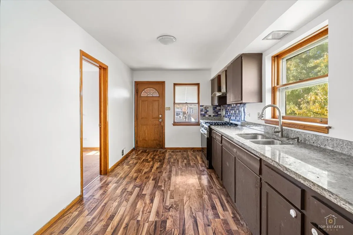 1242 Wenonah Avenue IL