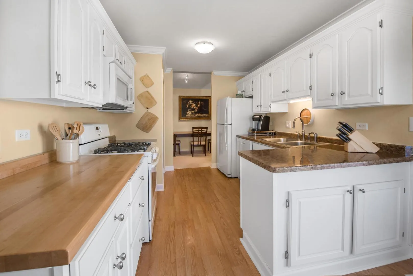 27w710 Windermere Road IL #3206