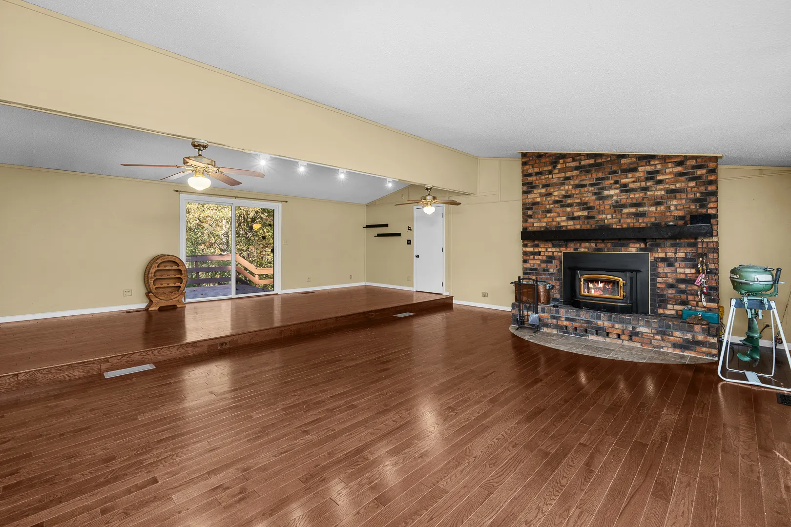 9910 207th Street W IL