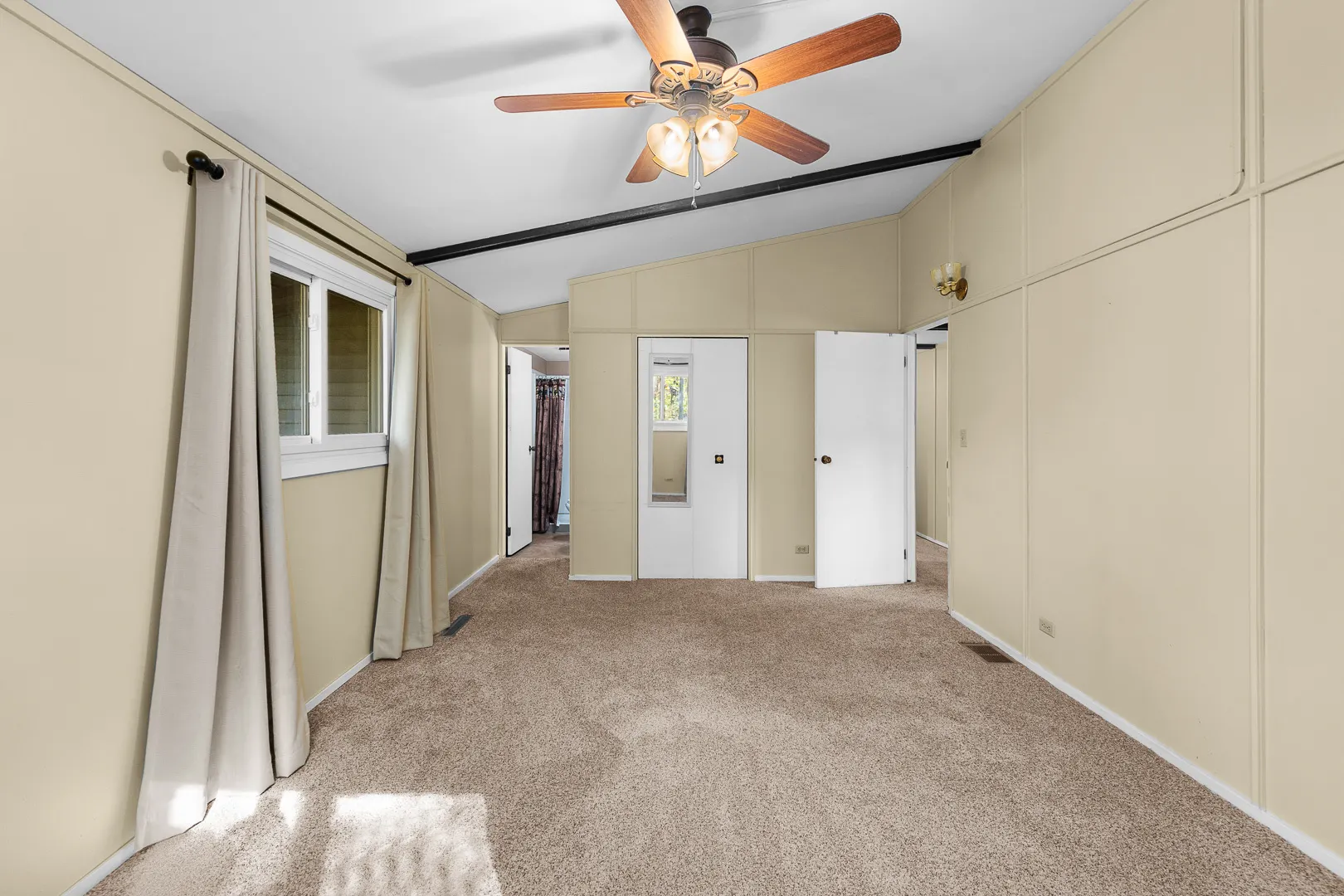 9910 207th Street W IL