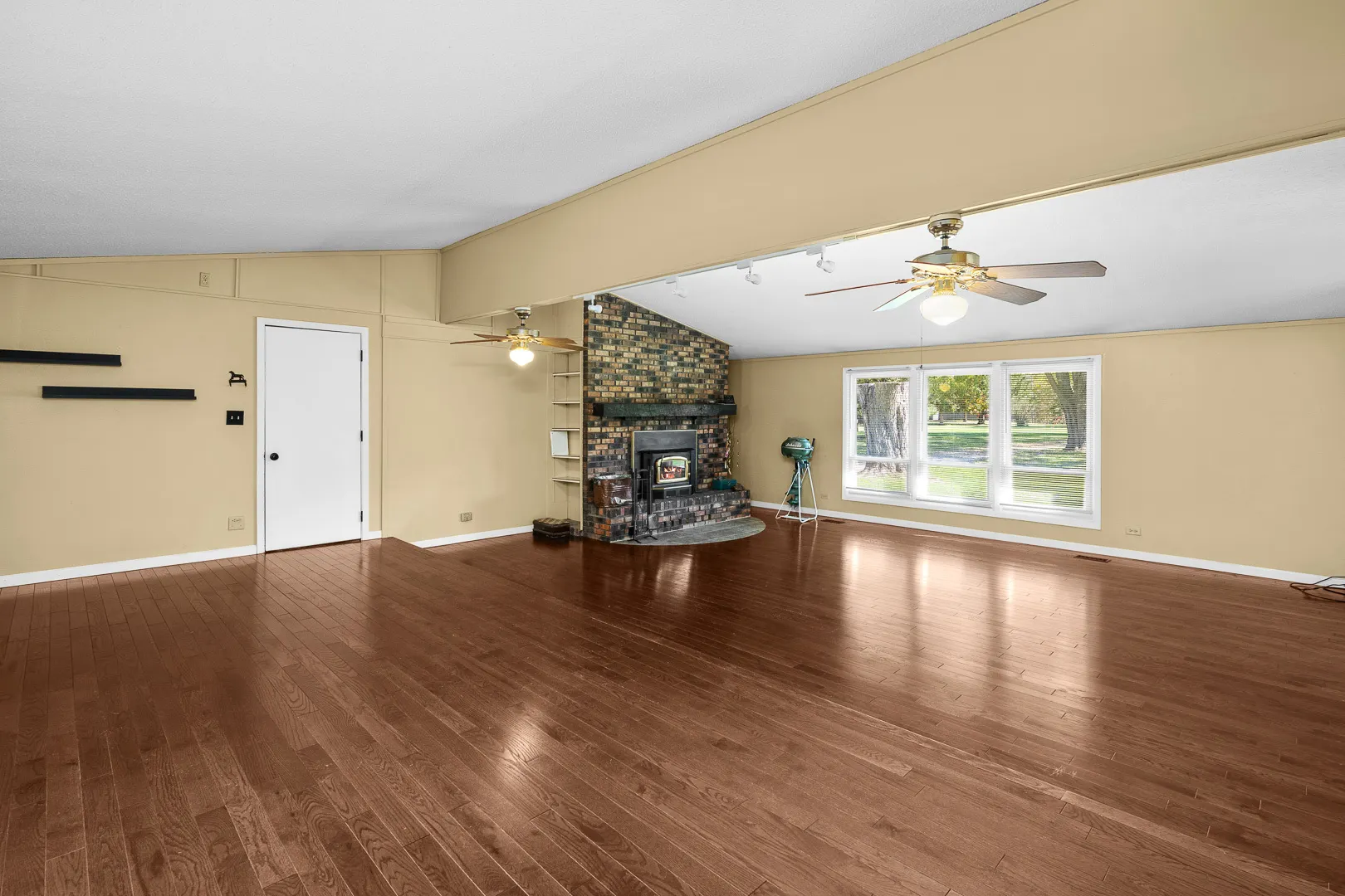 9910 207th Street W IL