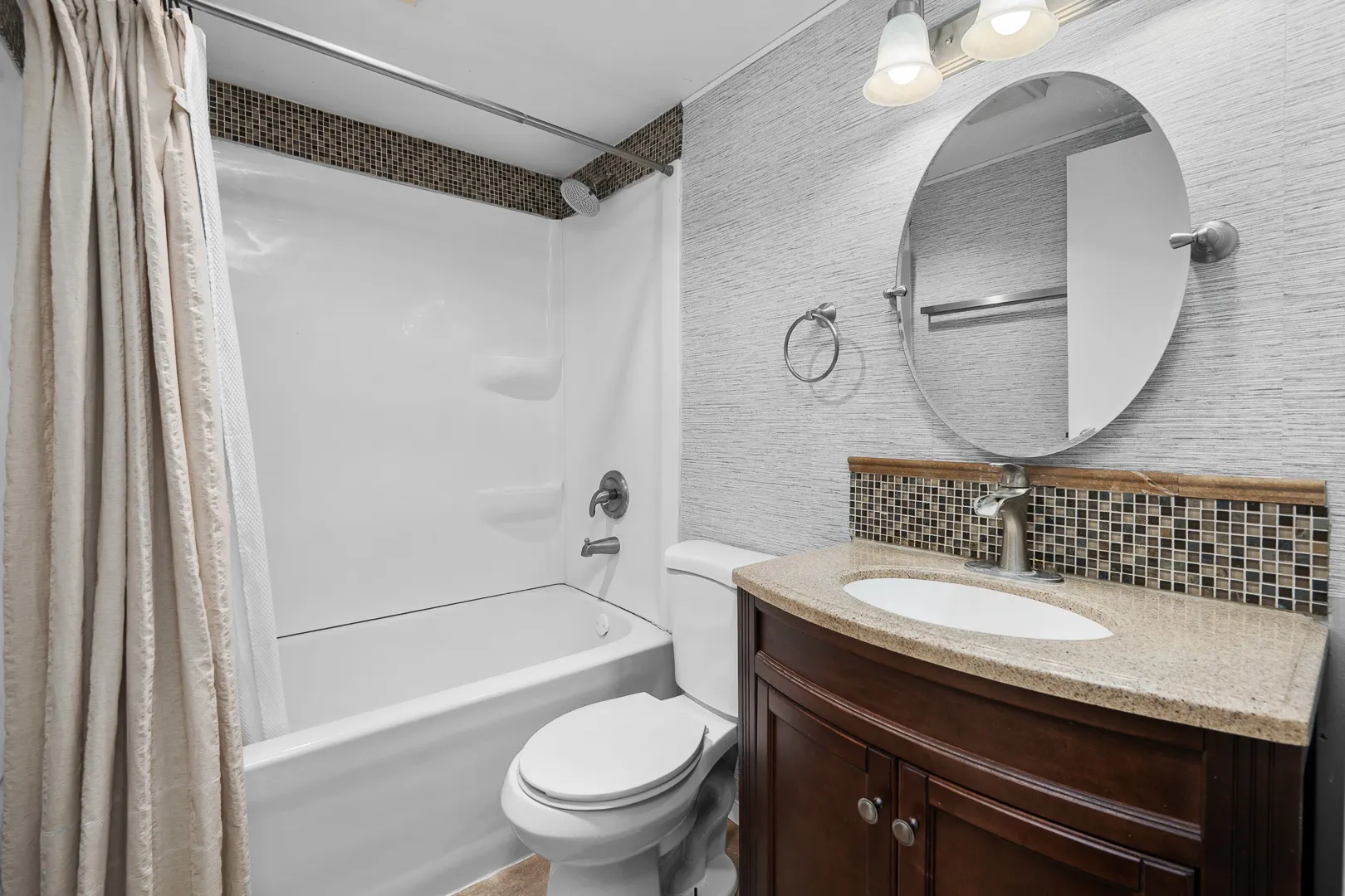 9910 207th Street W IL