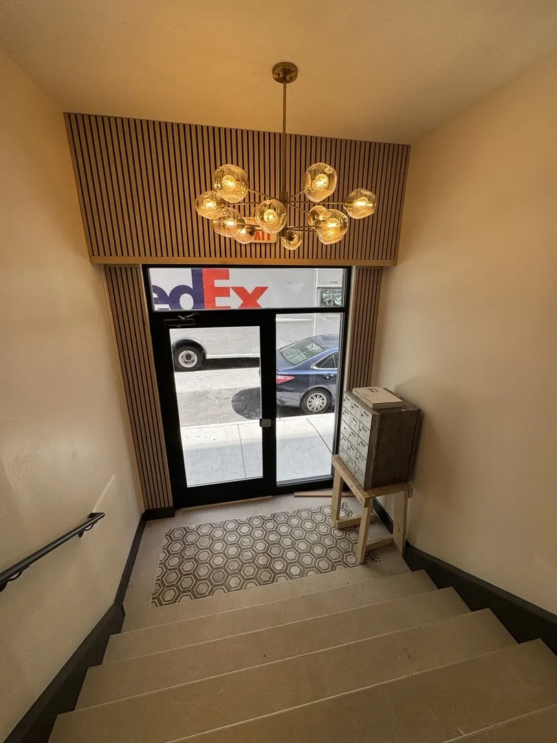 444 N State Street IL #3E