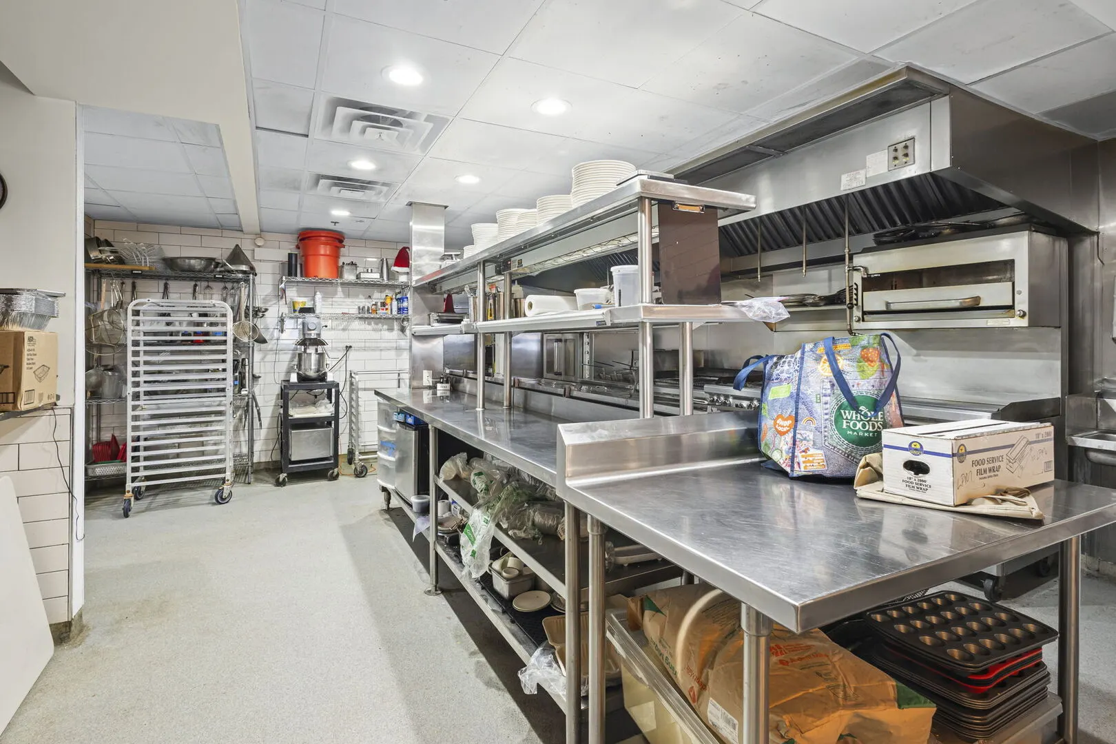 2500 W Chicago Avenue IL