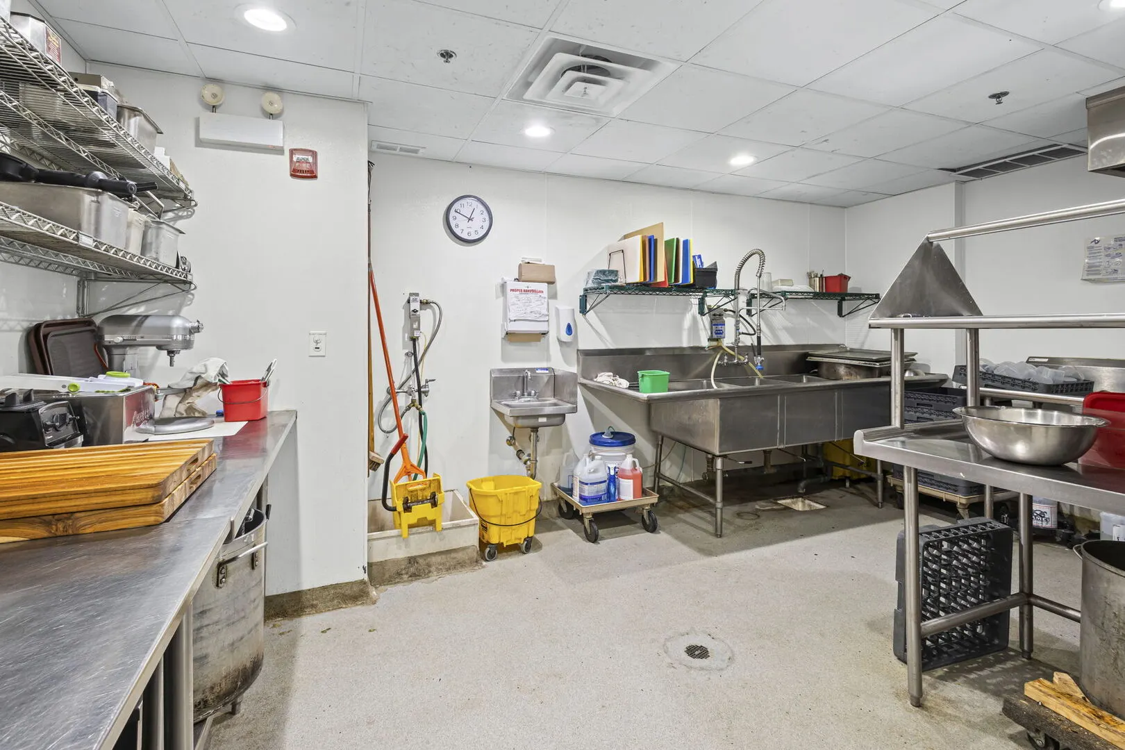 2500 W Chicago Avenue IL