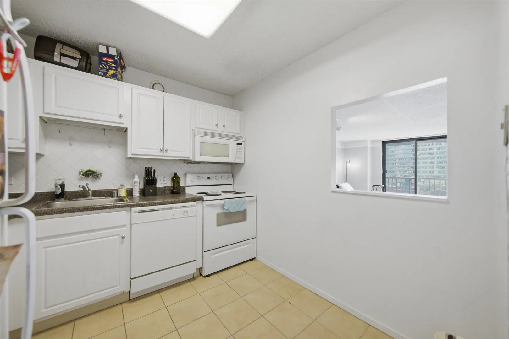 10 E Ontario Street IL #2003