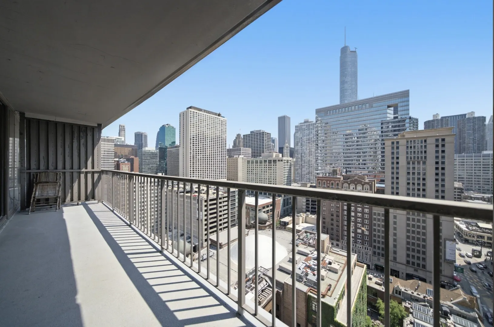 10 E Ontario Street IL #2003