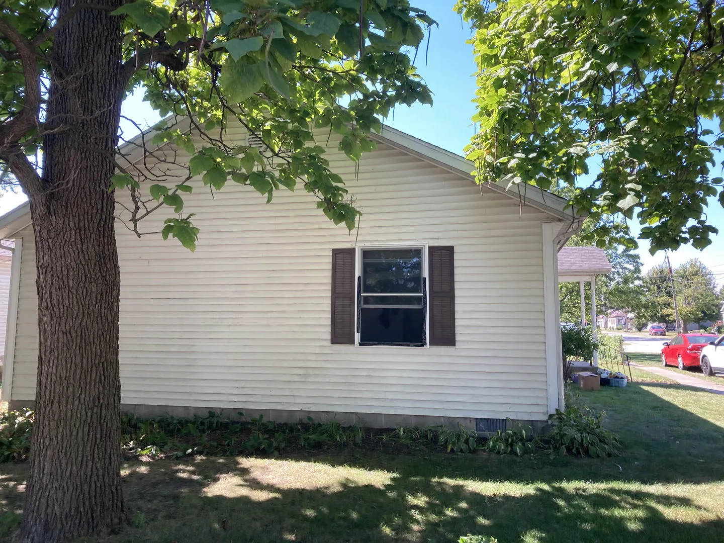 105 W Willow Street IL