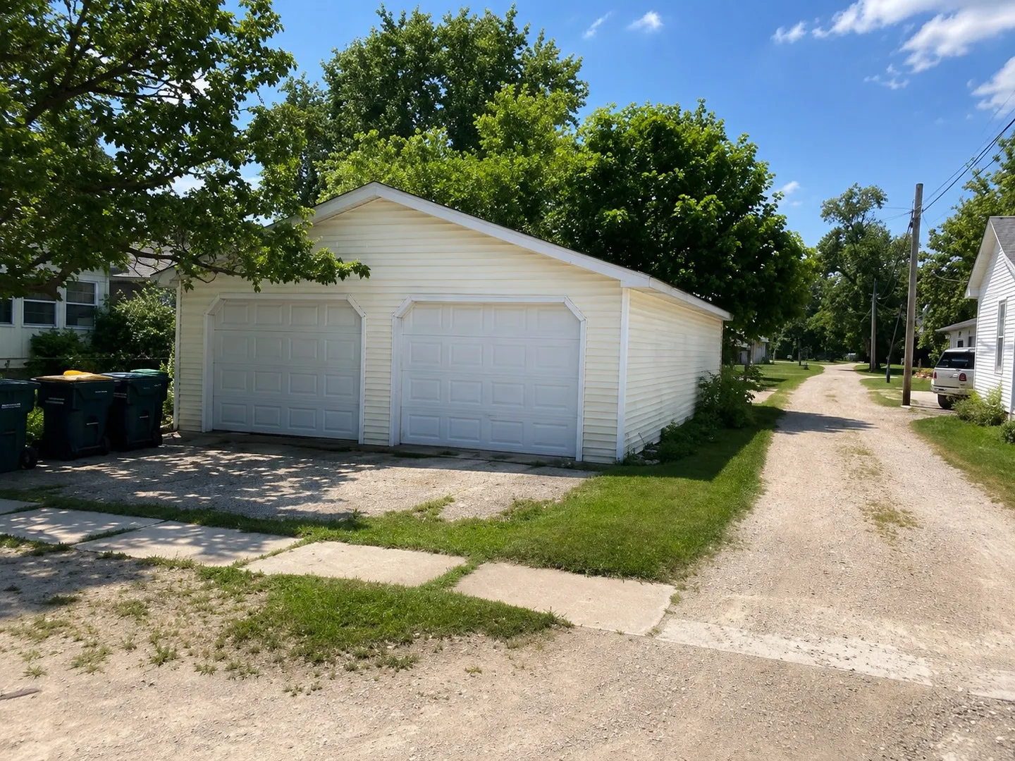 105 W Willow Street IL