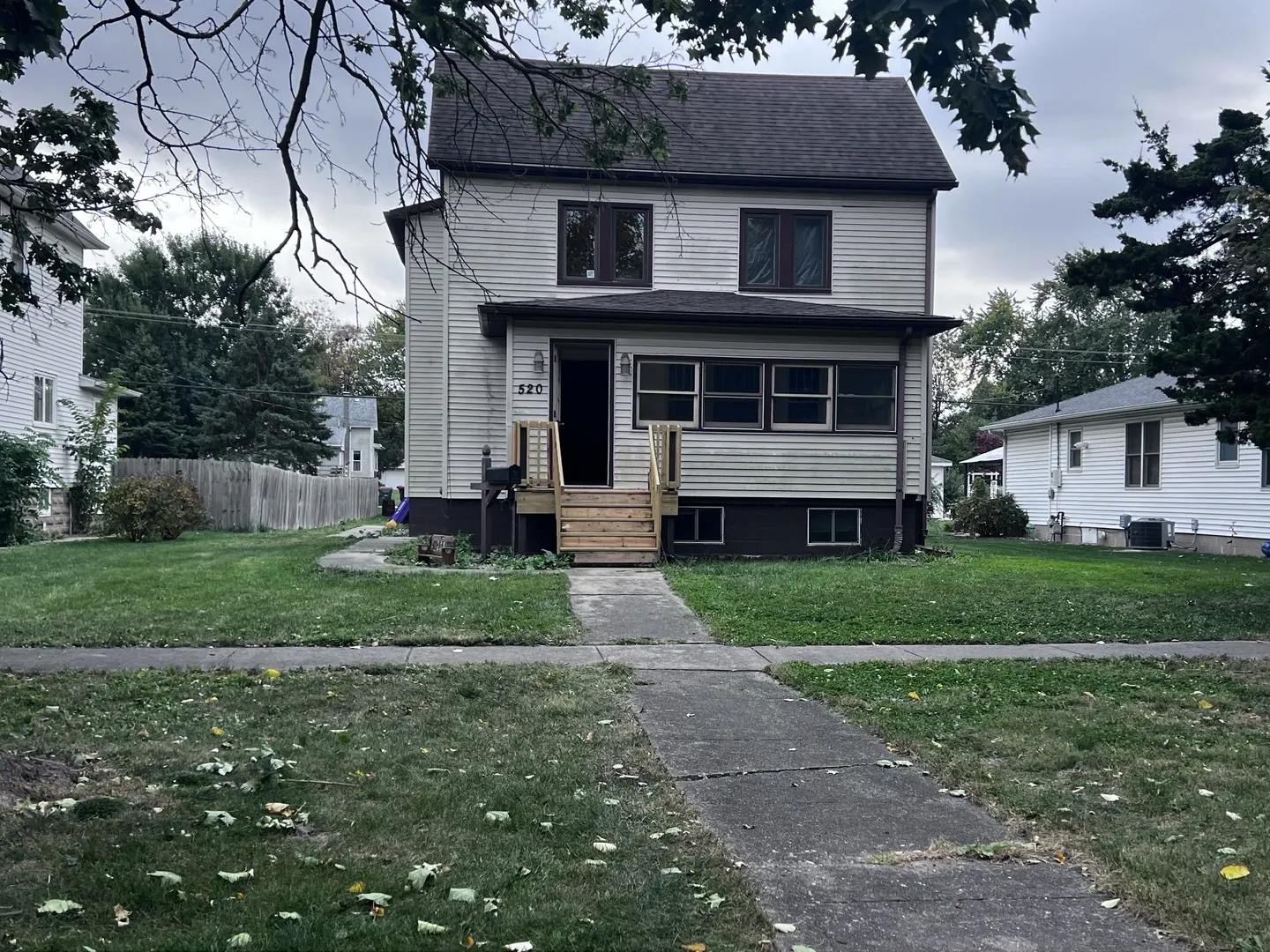 520 E ORLEANS Street IL
