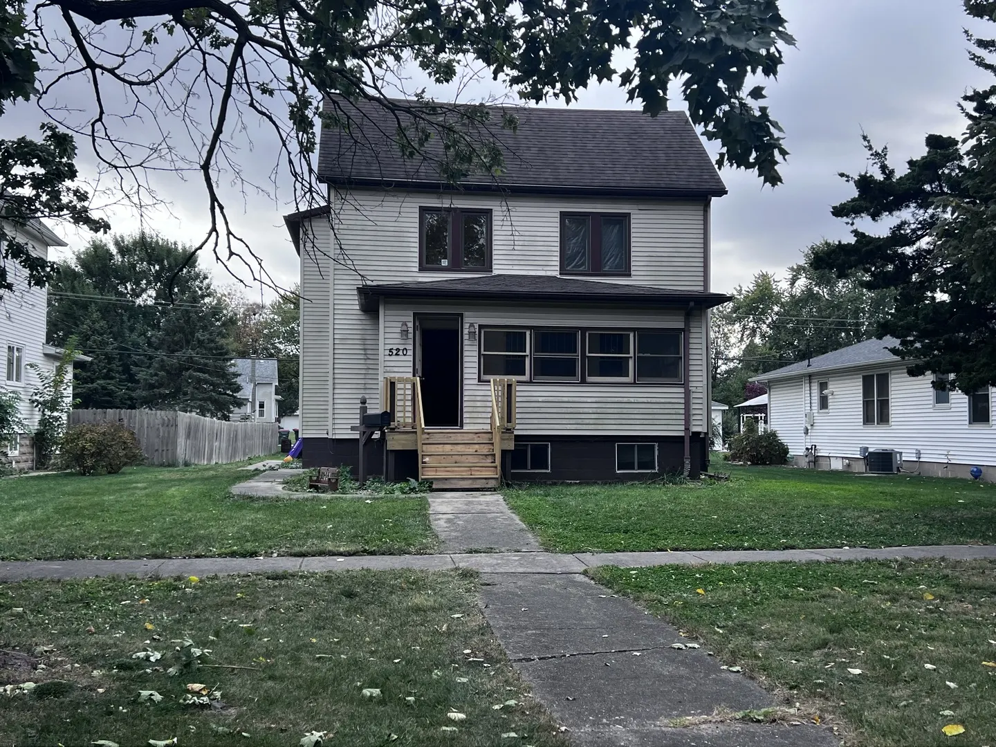 520 E ORLEANS Street IL