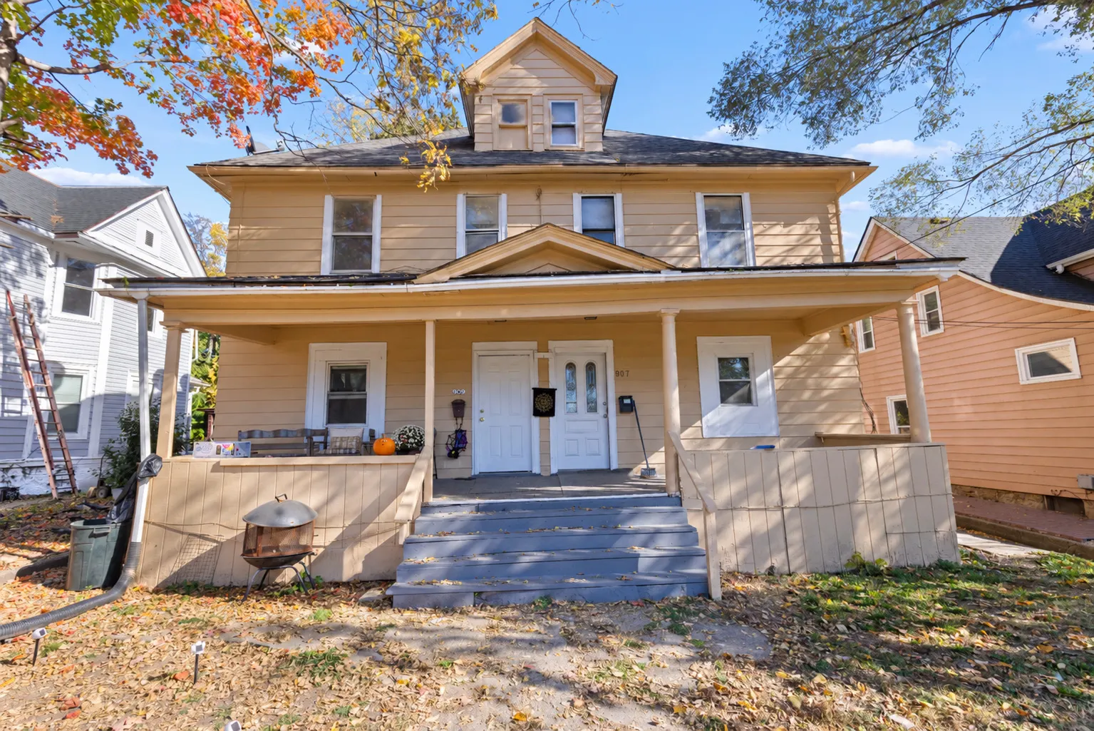 907 N Winnebago Street IL