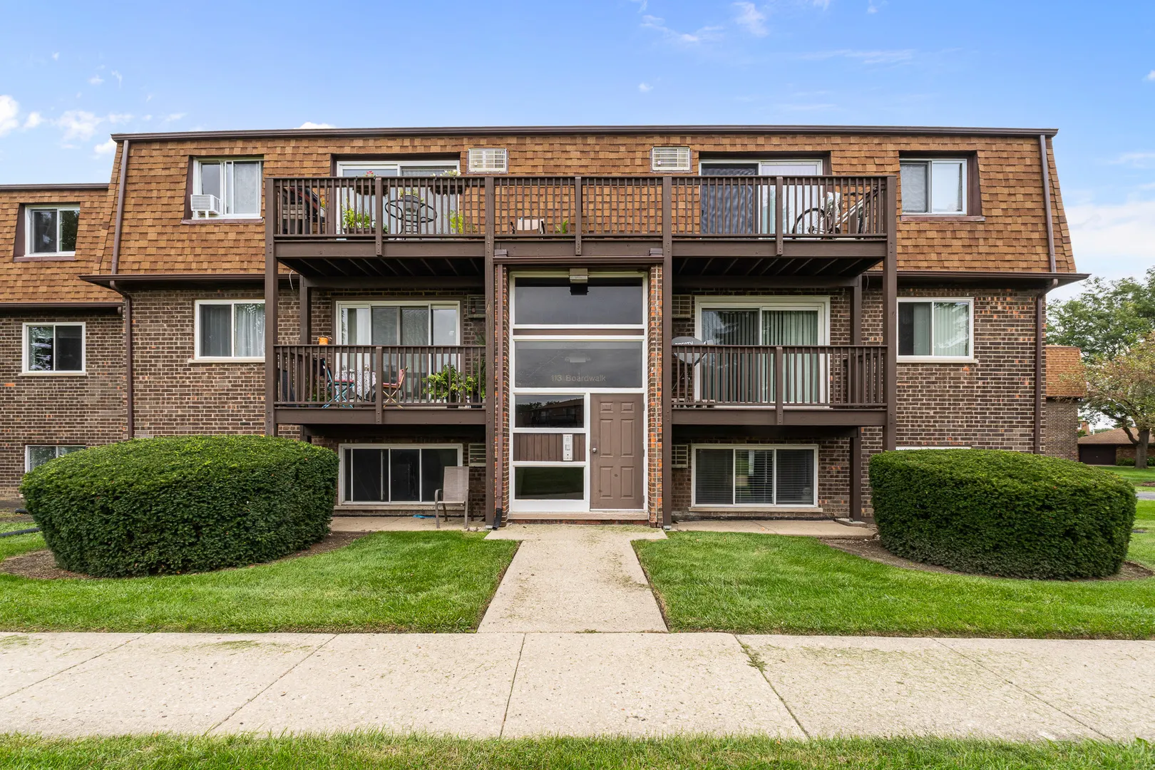 113 Boardwalk Street IL #E