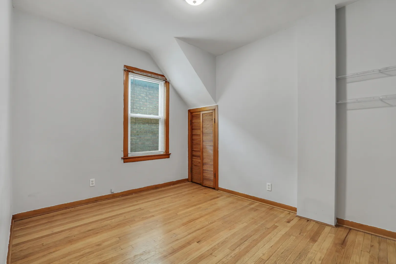 5839 W Eastwood Avenue IL