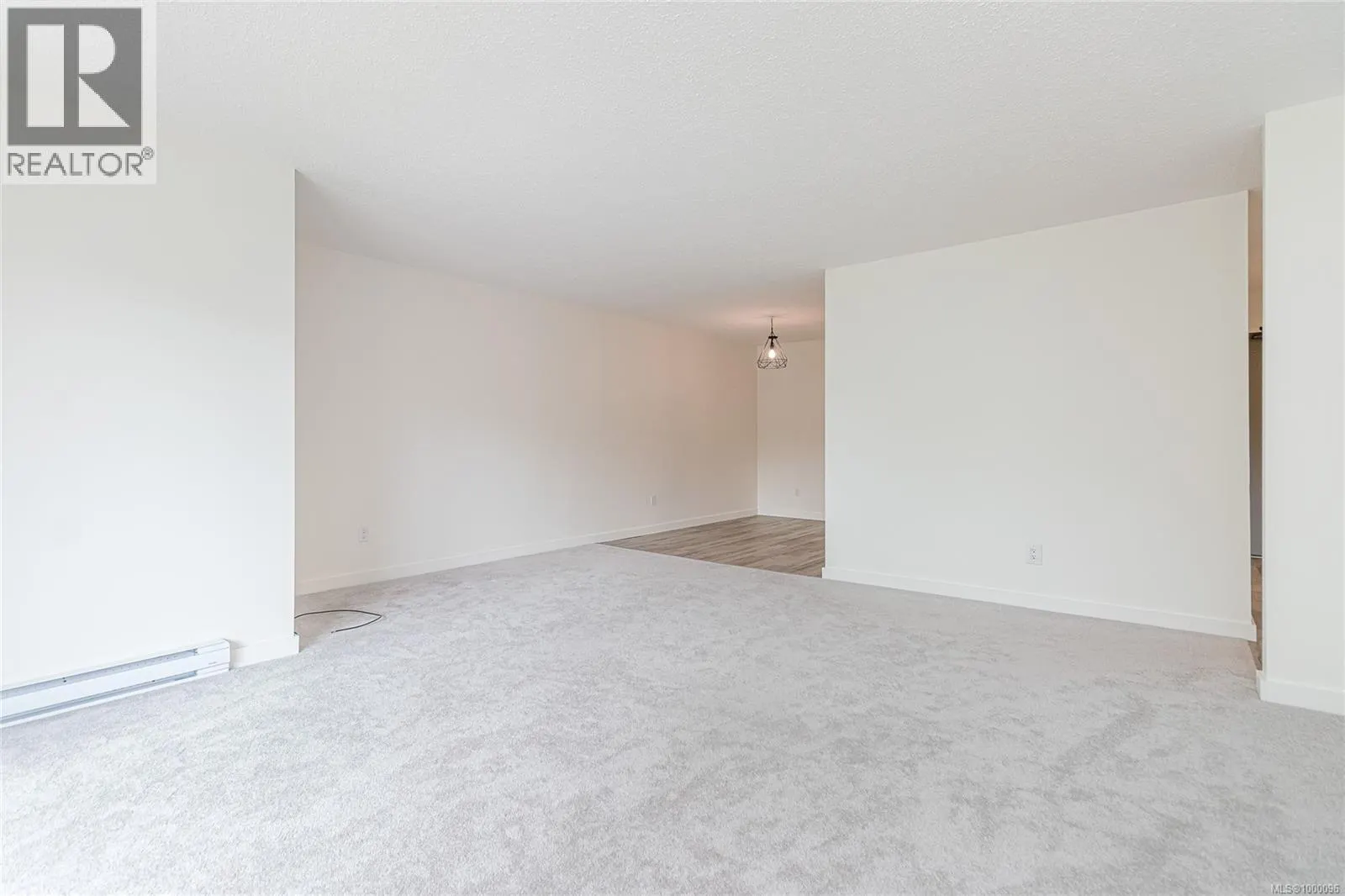 310 4724 Uplands Dr