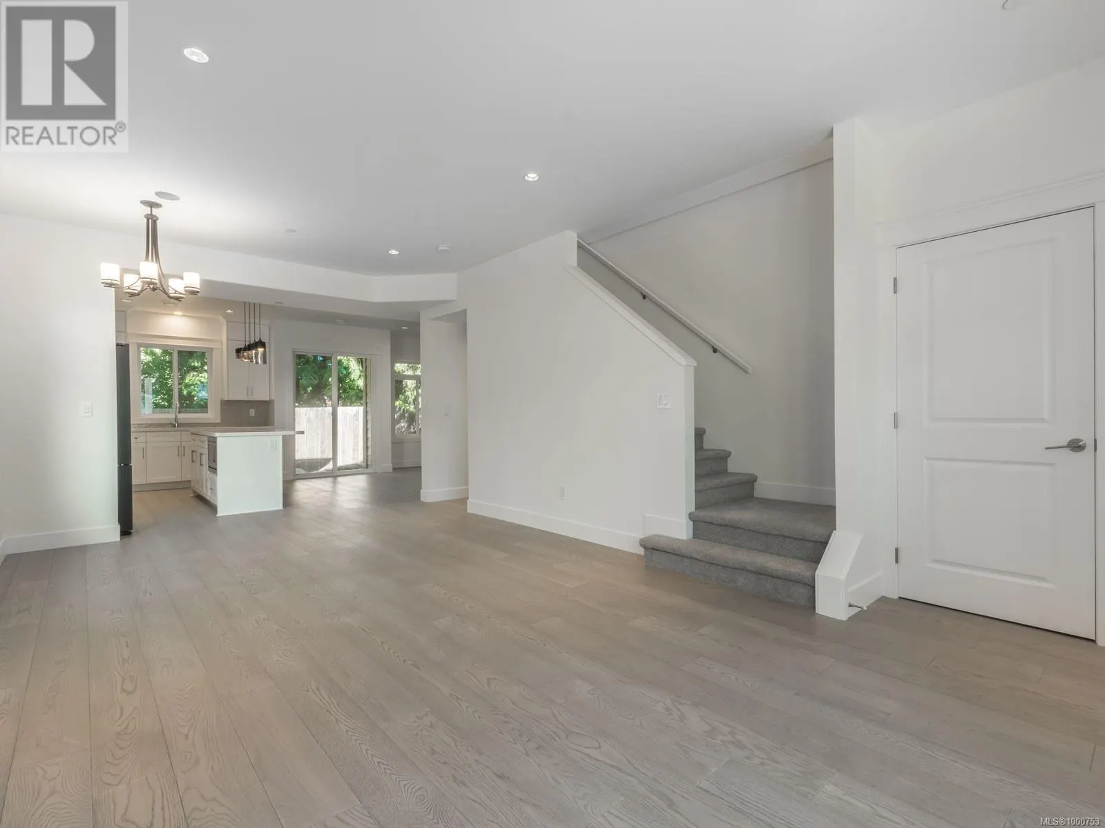 113 5160 Hammond Bay Rd