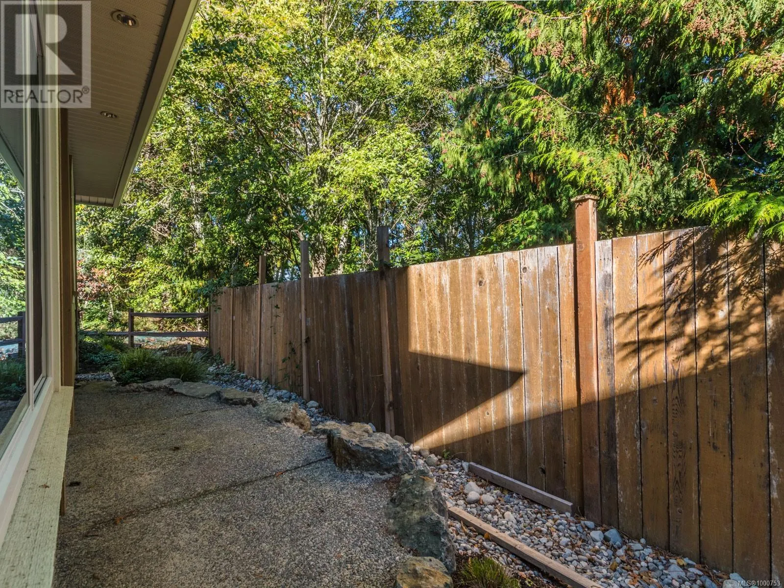 113 5160 Hammond Bay Rd