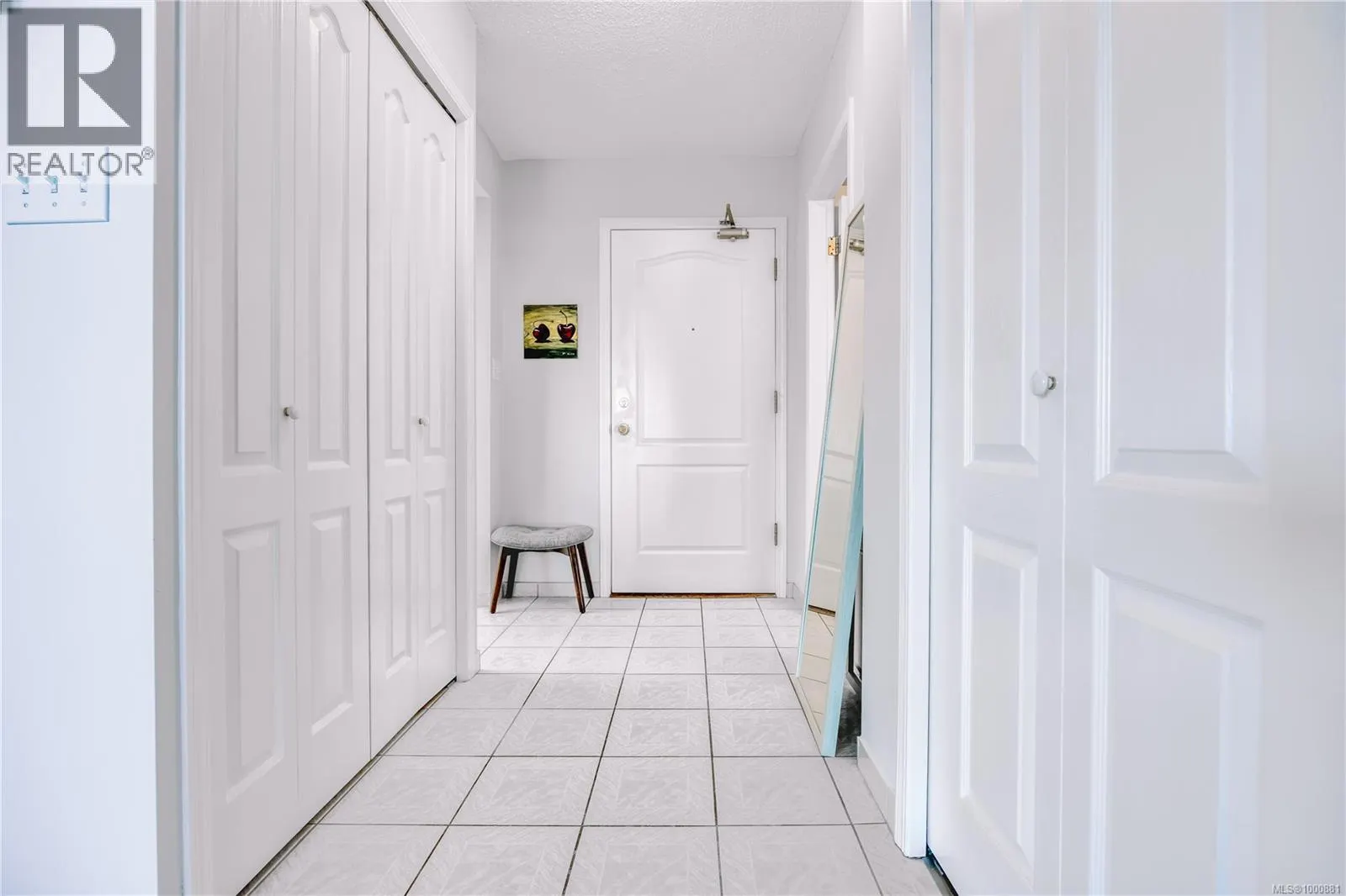 208 150 Promenade Dr