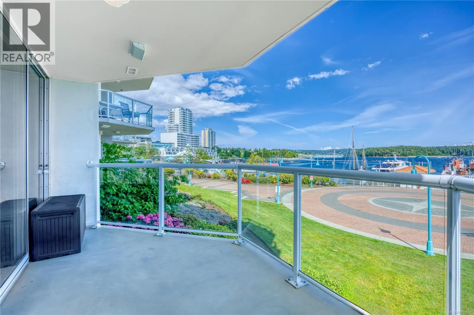 208 150 Promenade Dr