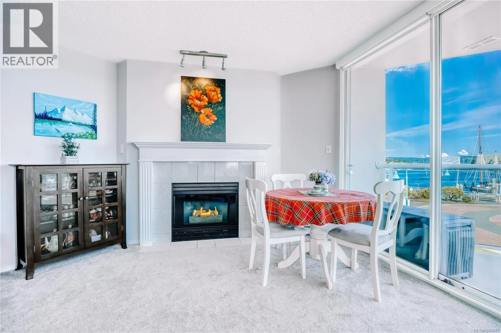 208 150 Promenade Dr