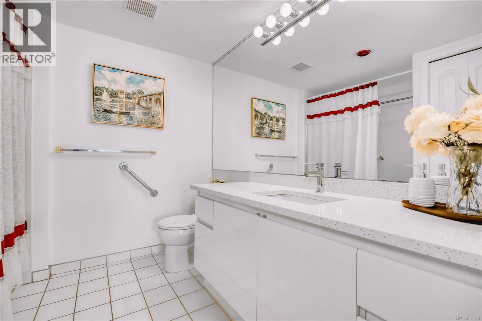 208 150 Promenade Dr