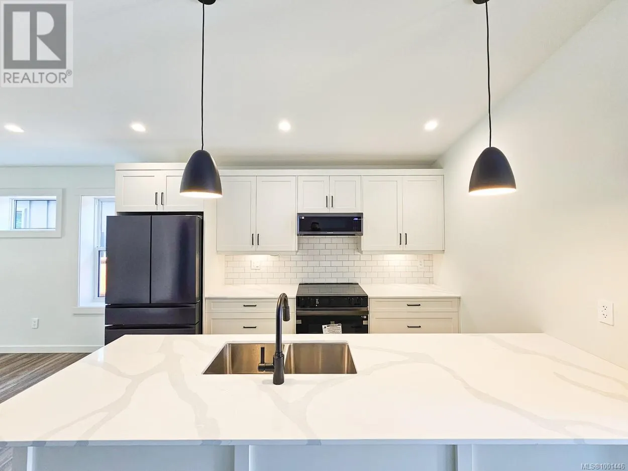 39 3025 Royston Rd