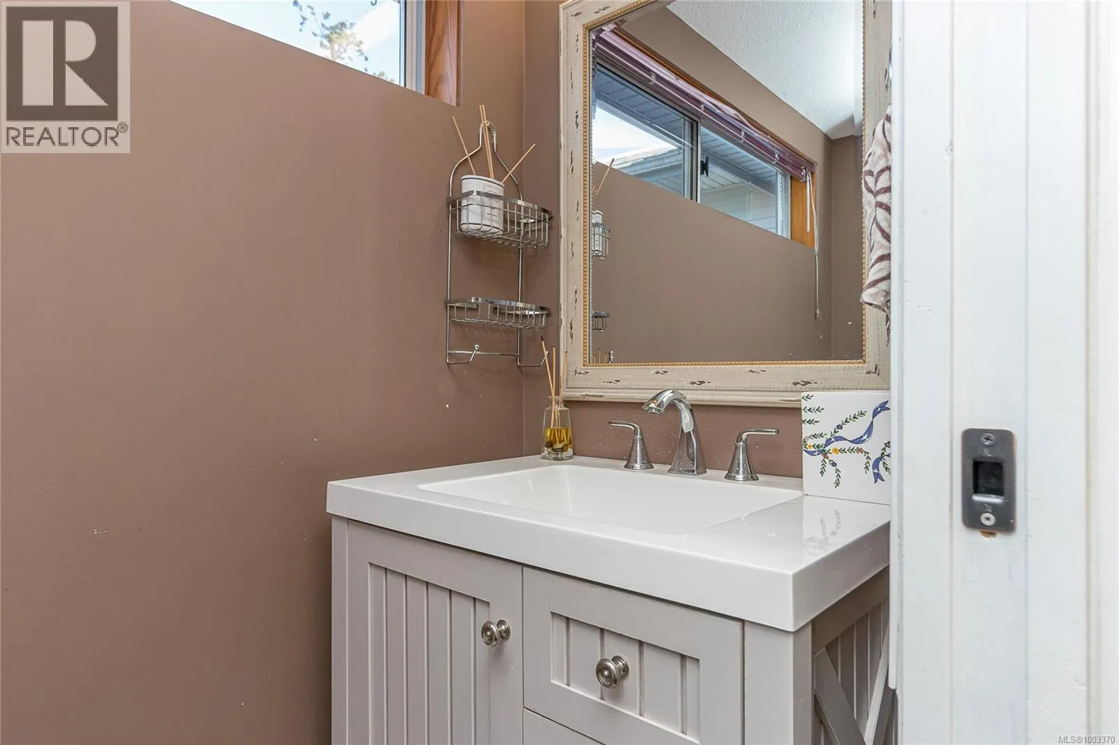 180 Canterbury Cres