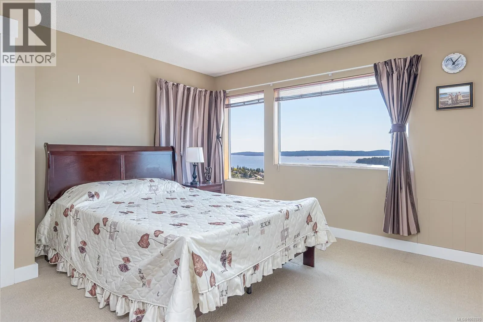 180 Canterbury Cres