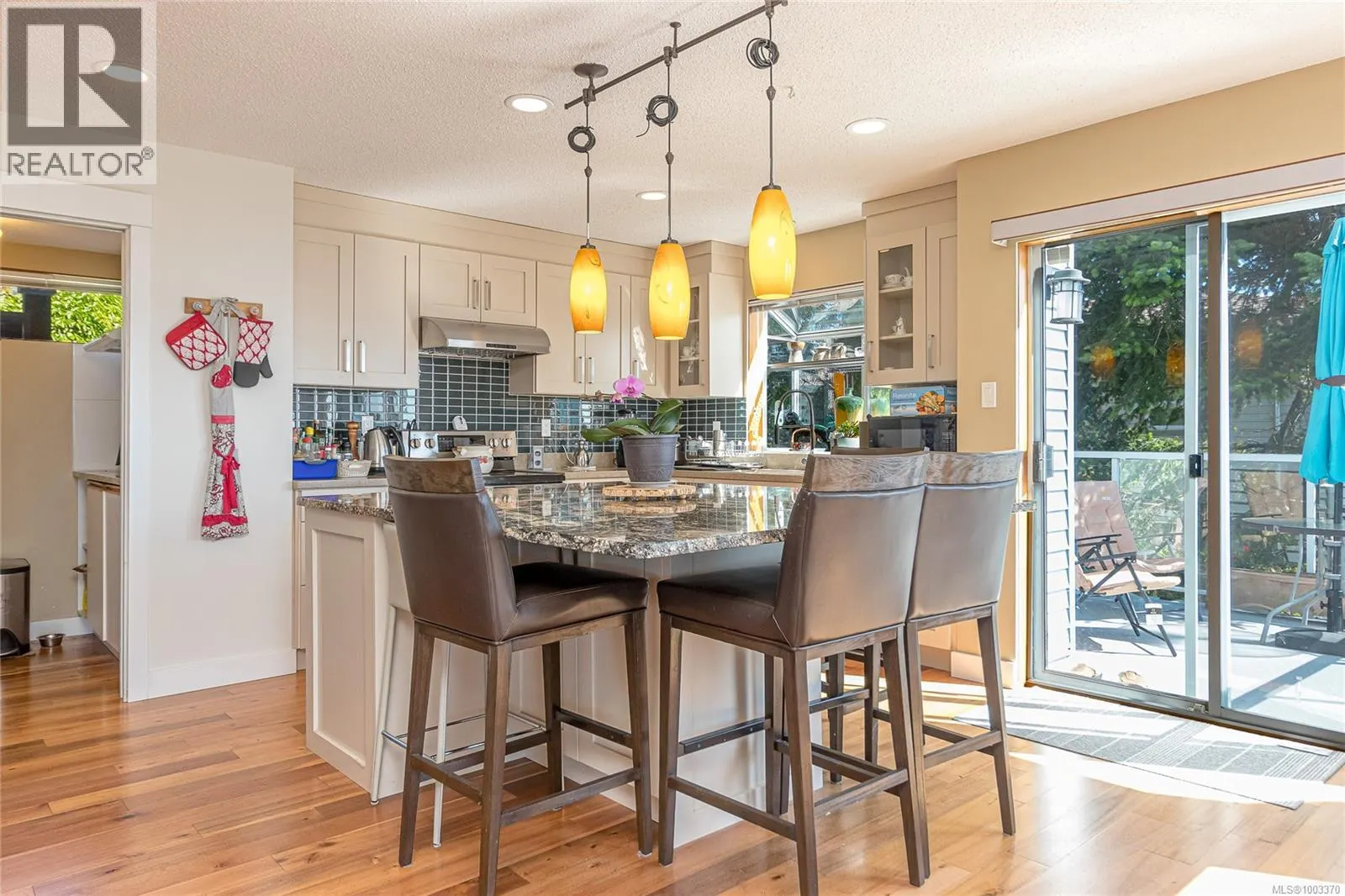 180 Canterbury Cres