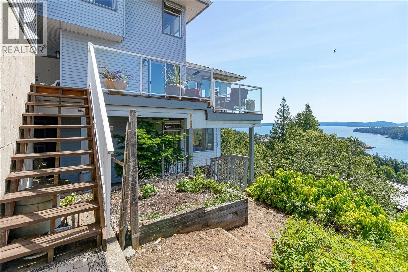 180 Canterbury Cres