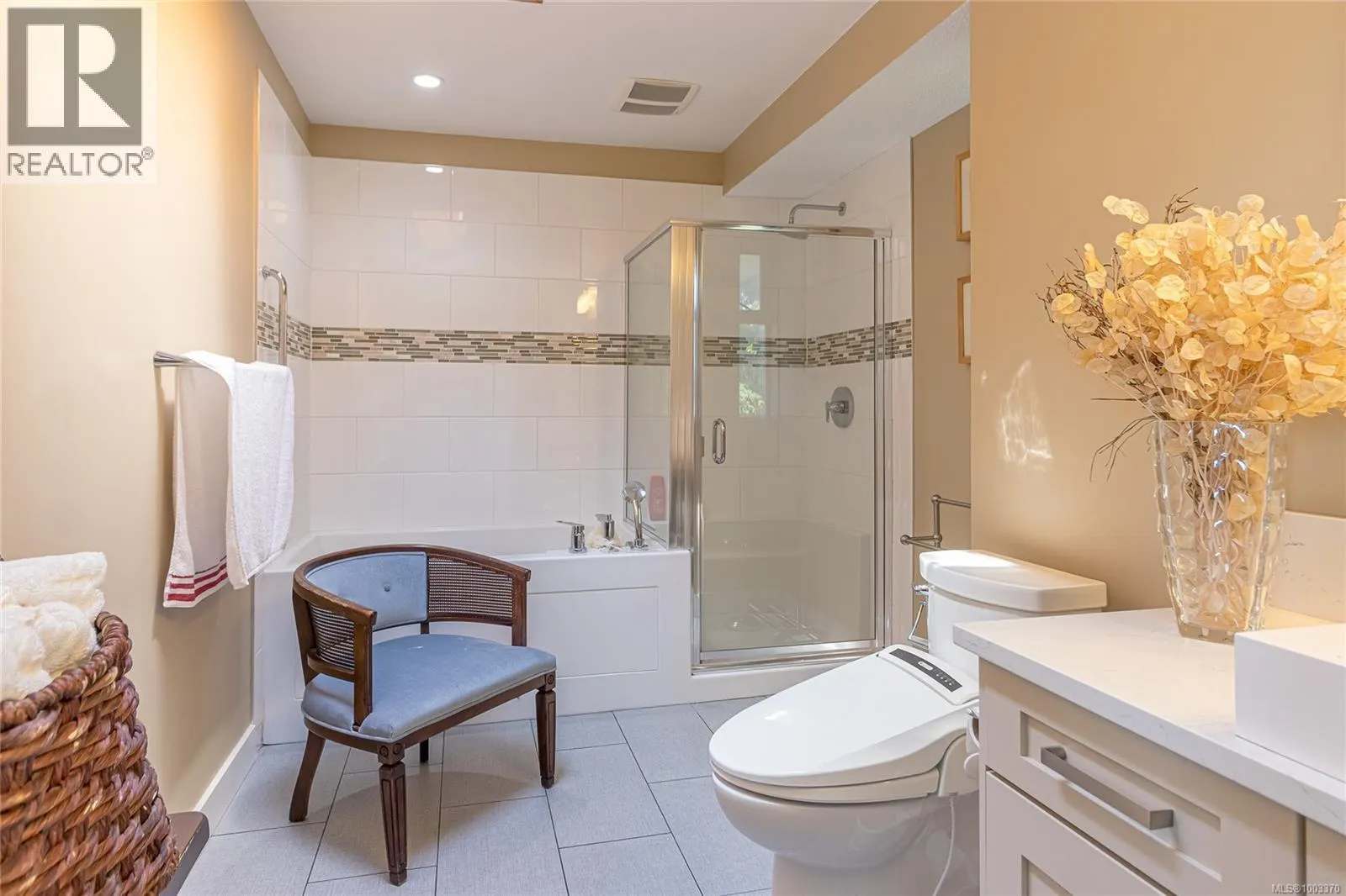 180 Canterbury Cres