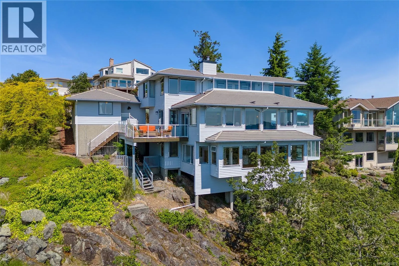 180 Canterbury Cres