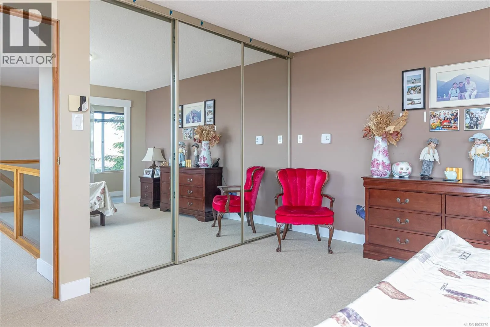 180 Canterbury Cres
