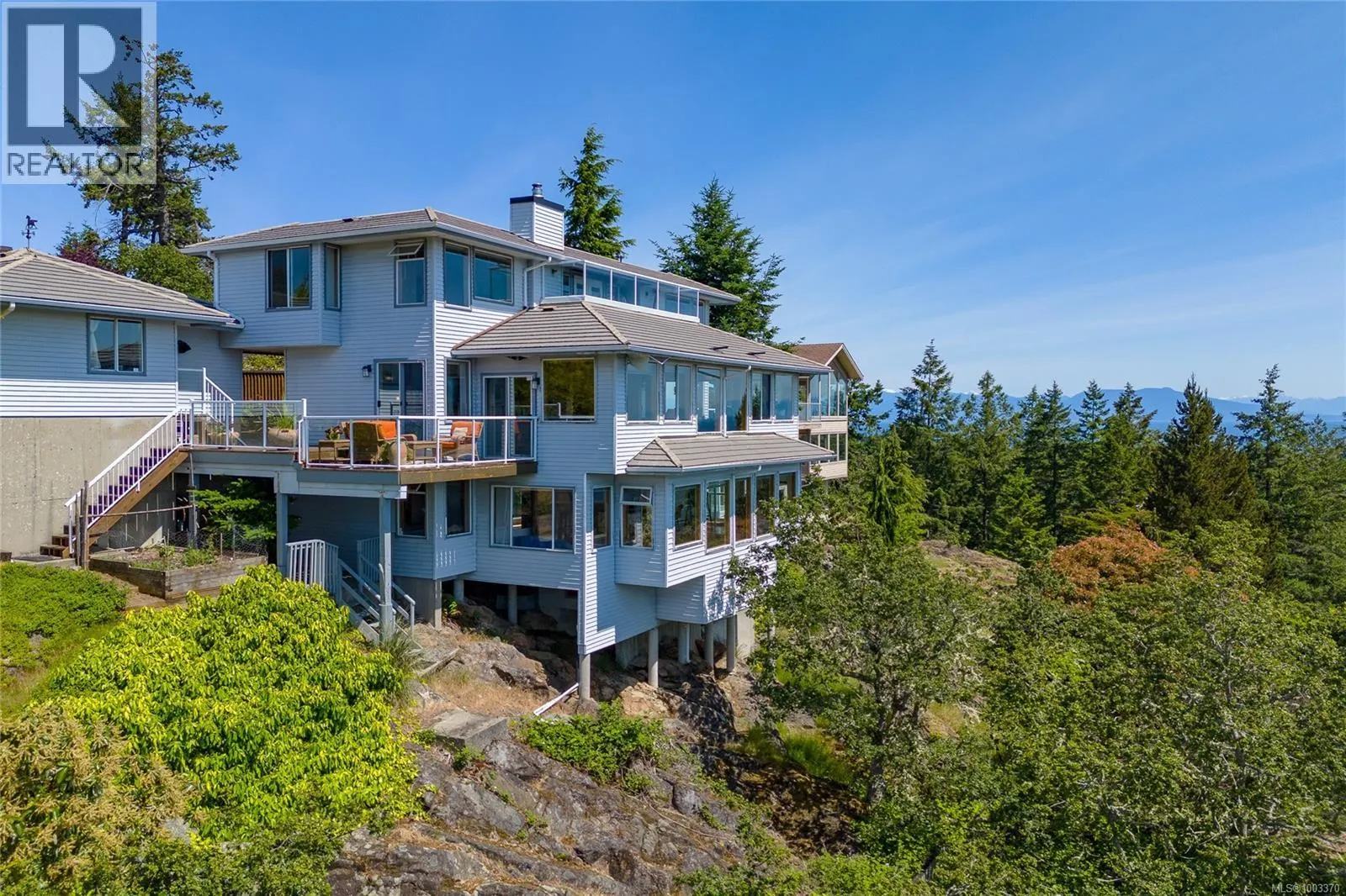 180 Canterbury Cres