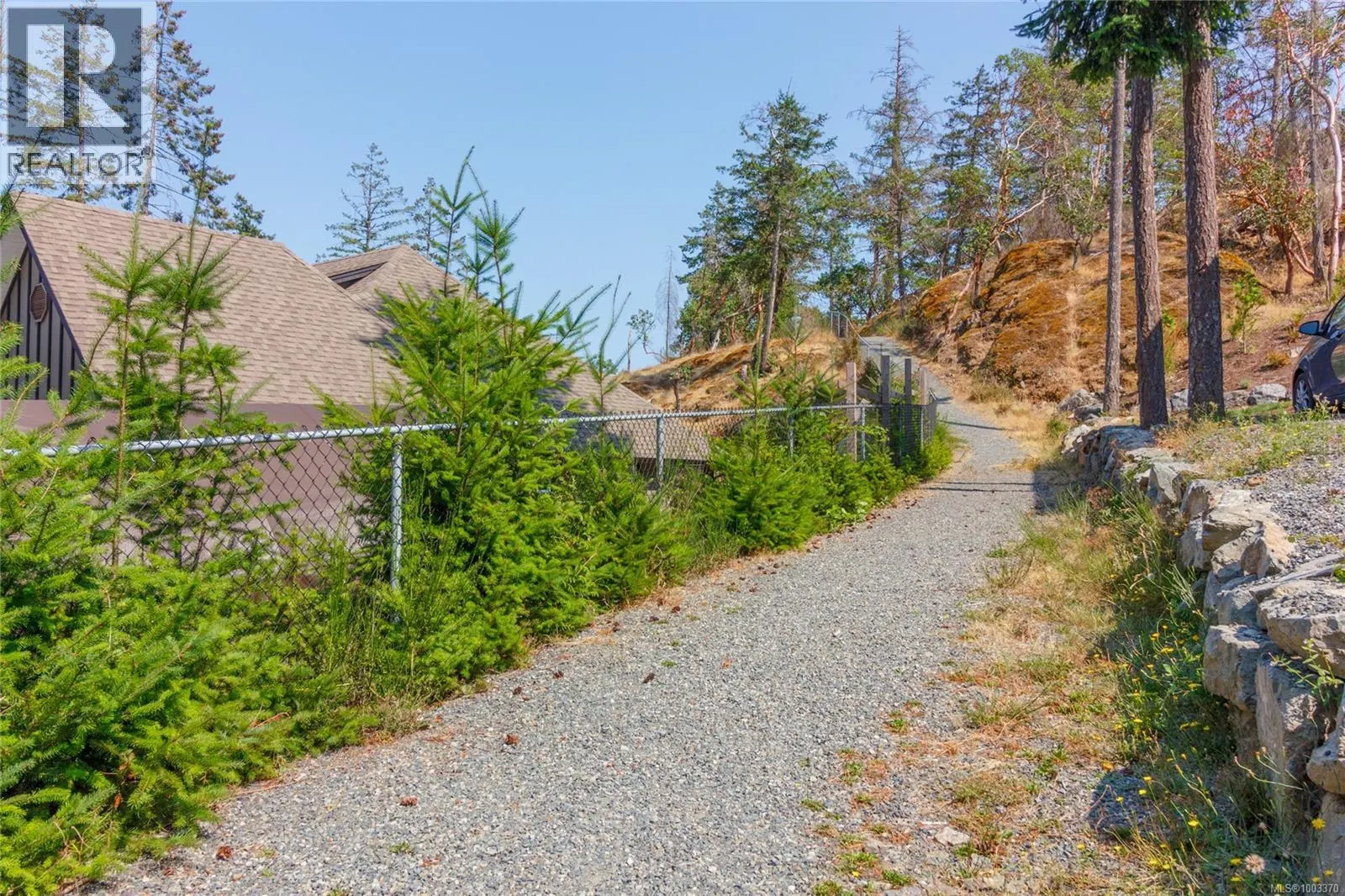 180 Canterbury Cres