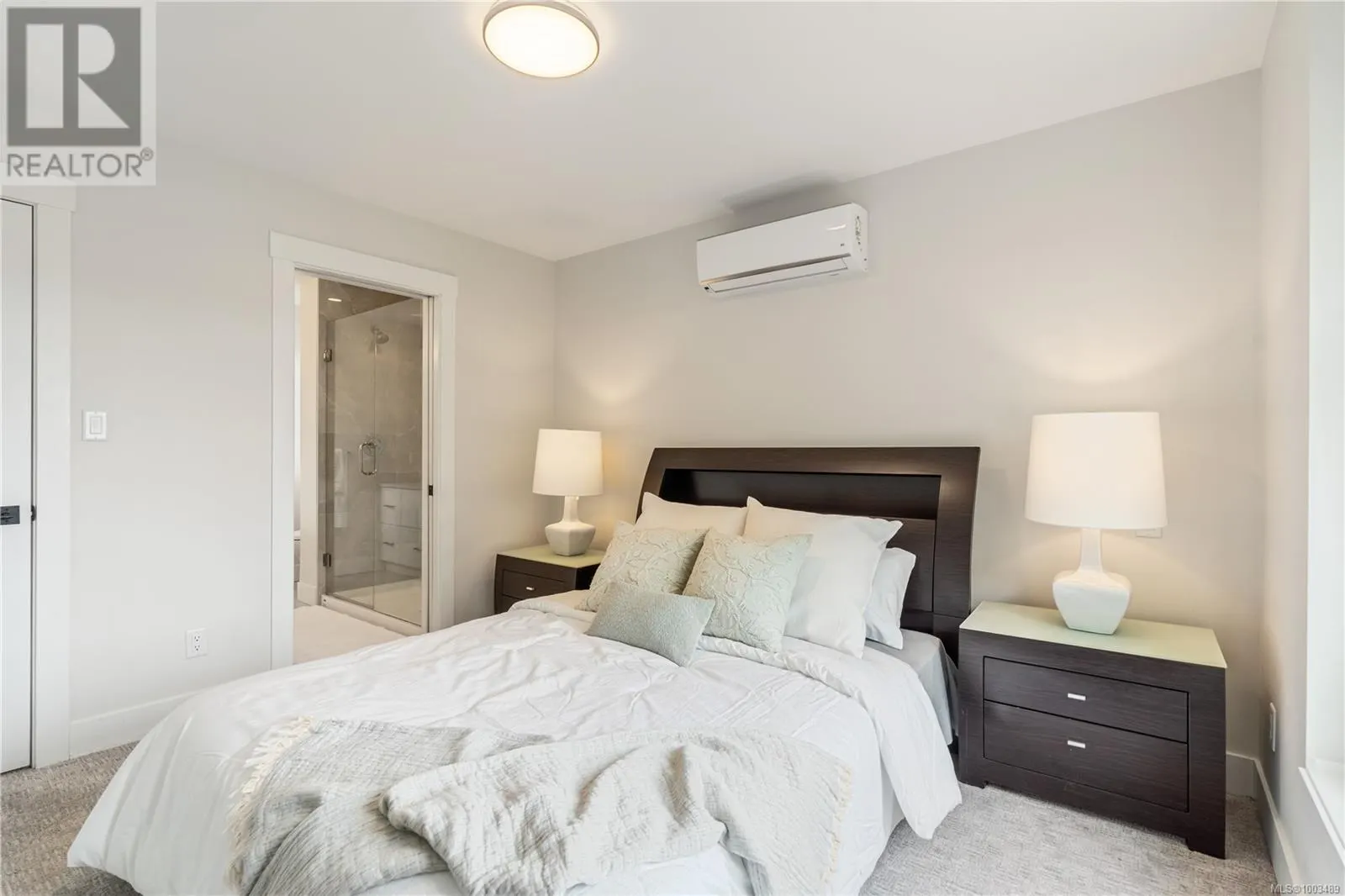 1161 Moonstone Loop