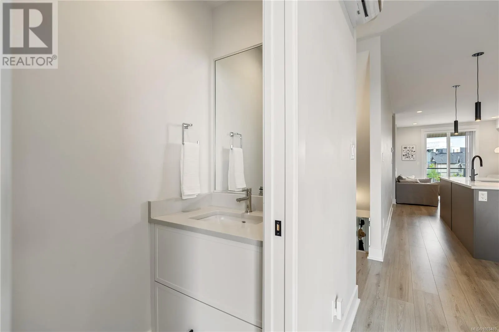 1161 Moonstone Loop