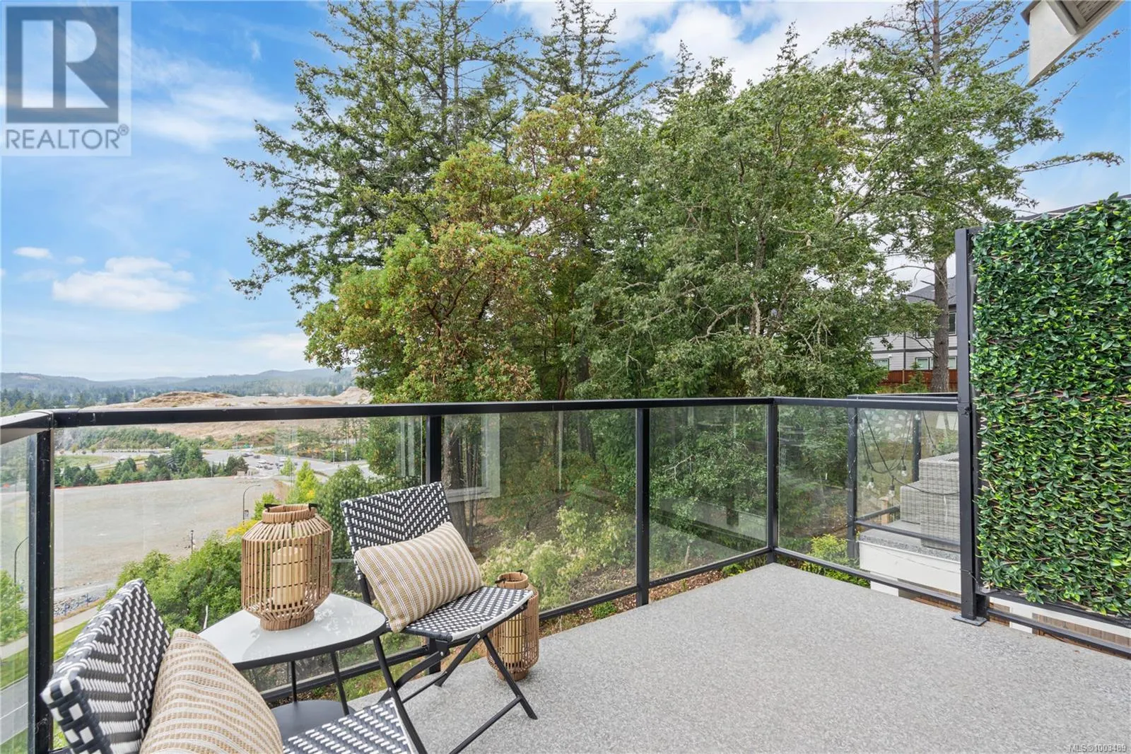 1161 Moonstone Loop