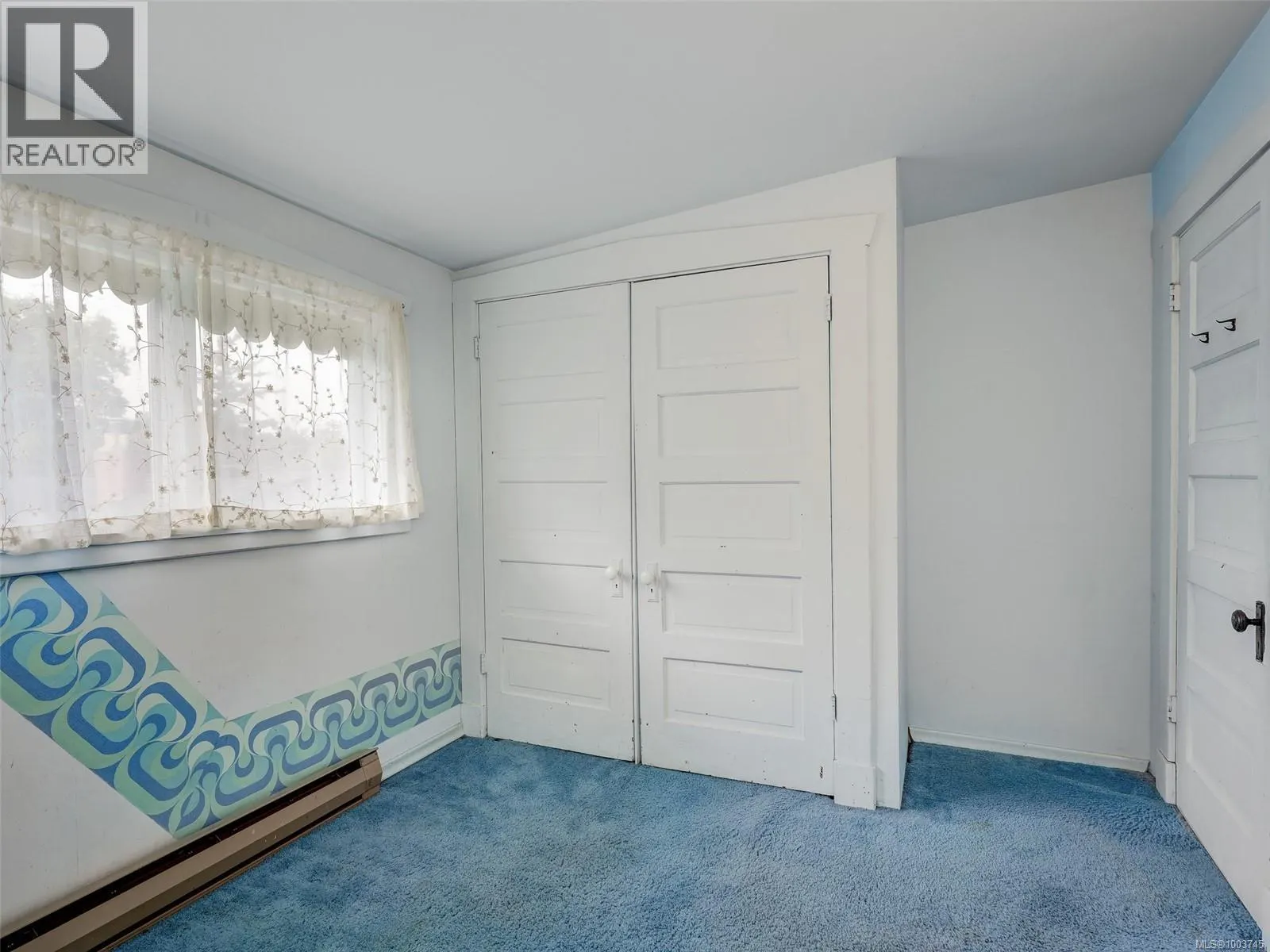 273 Linden Ave