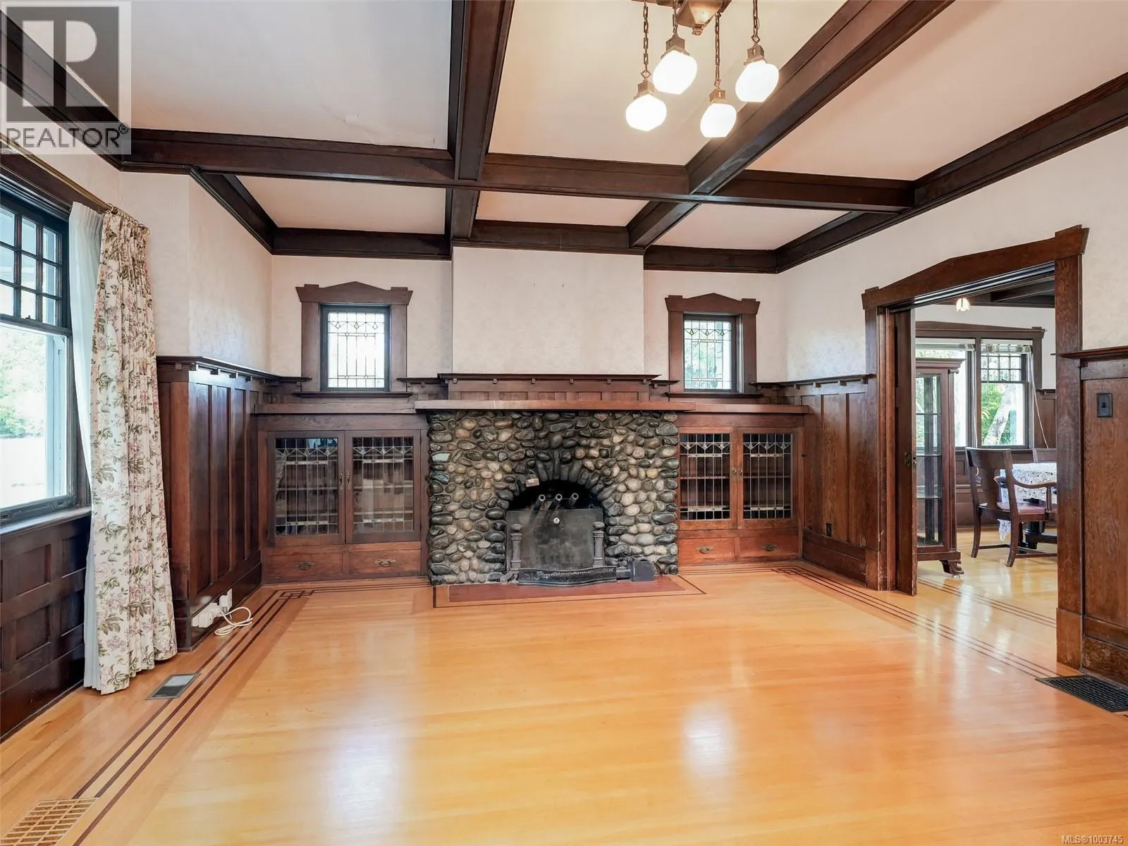 273 Linden Ave