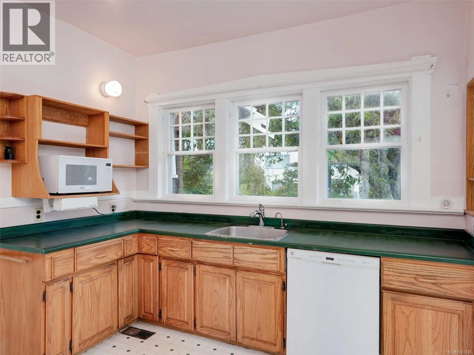 273 Linden Ave