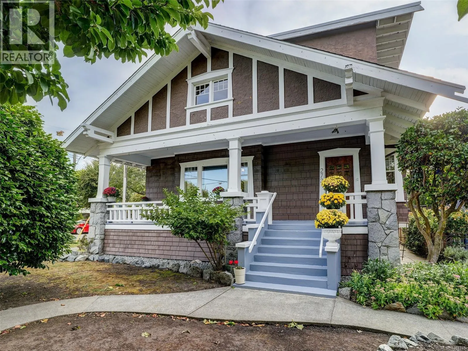 273 Linden Ave