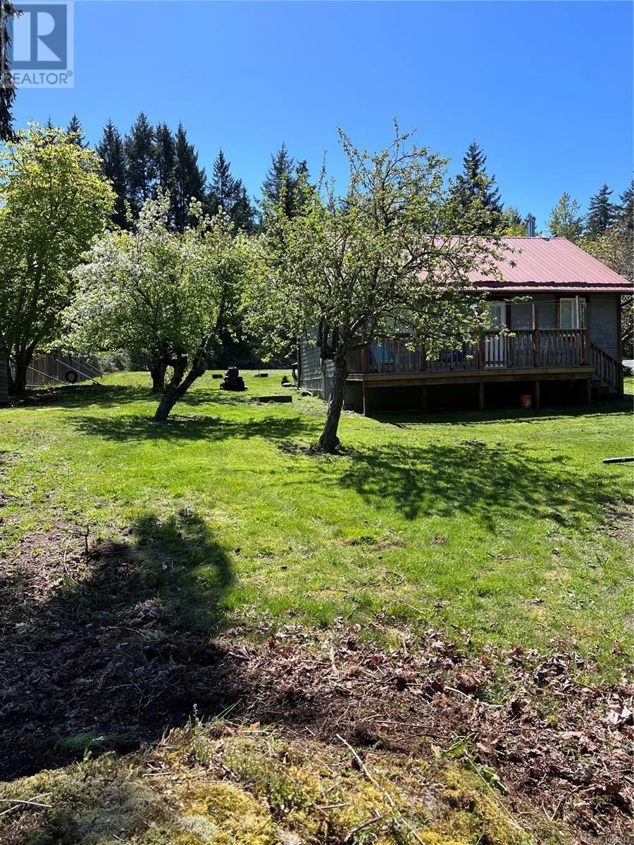 Y 3747 Island Hwy S
