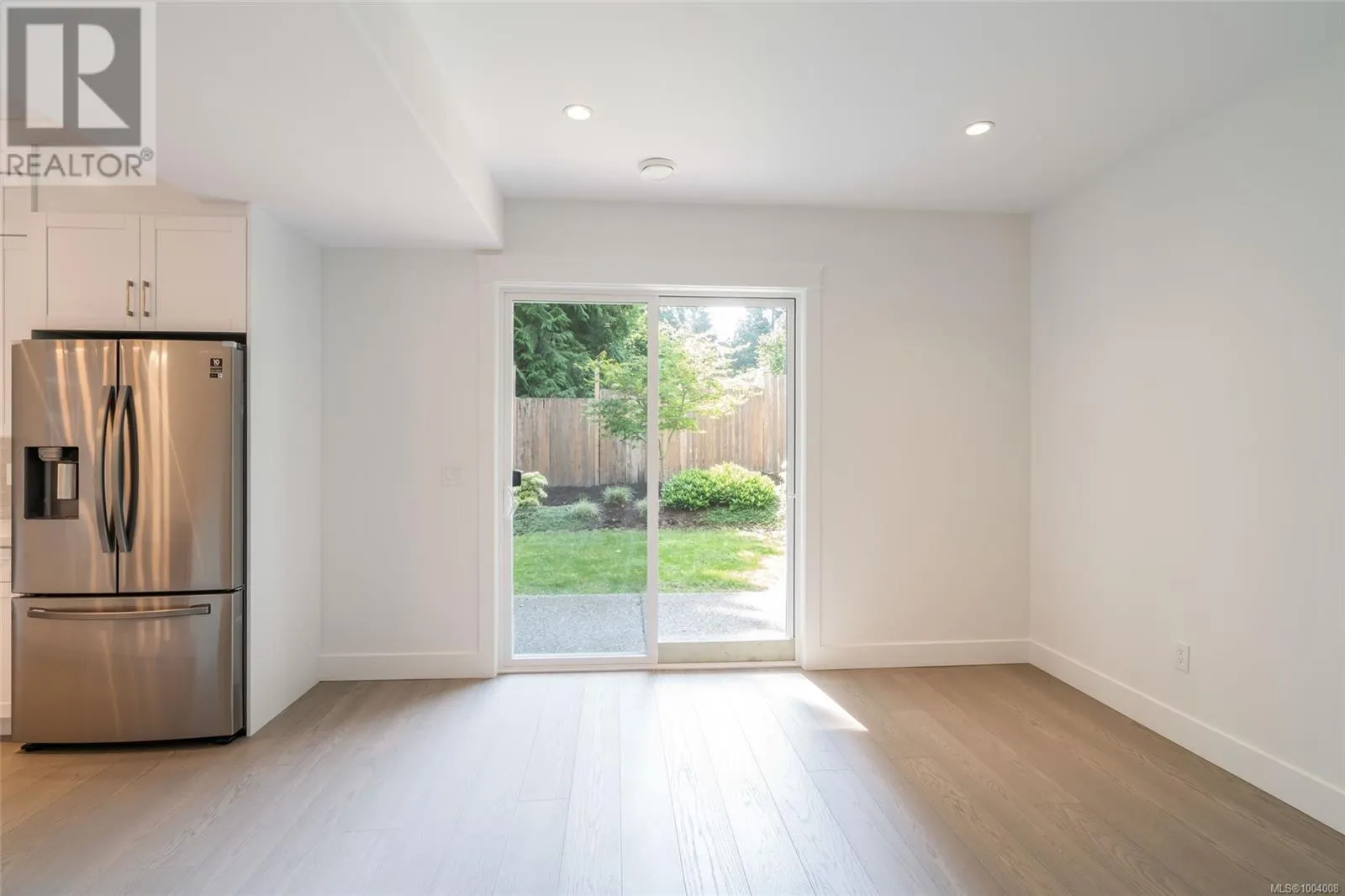 107 5160 Hammond Bay Rd