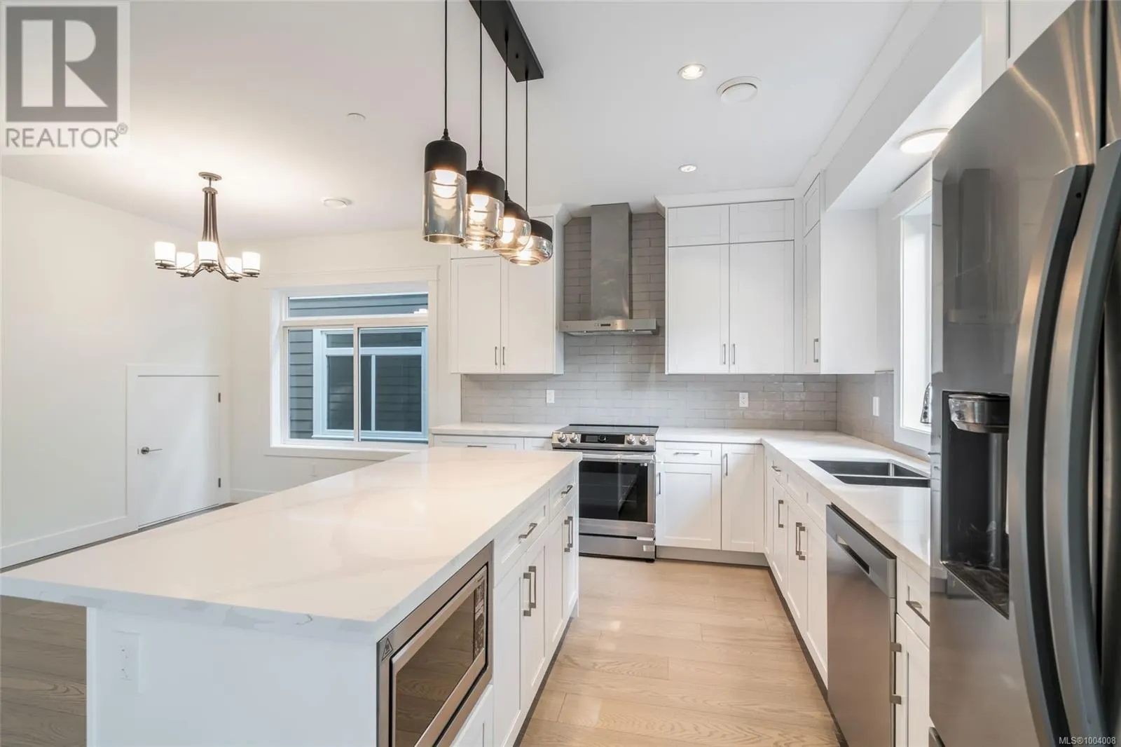 107 5160 Hammond Bay Rd