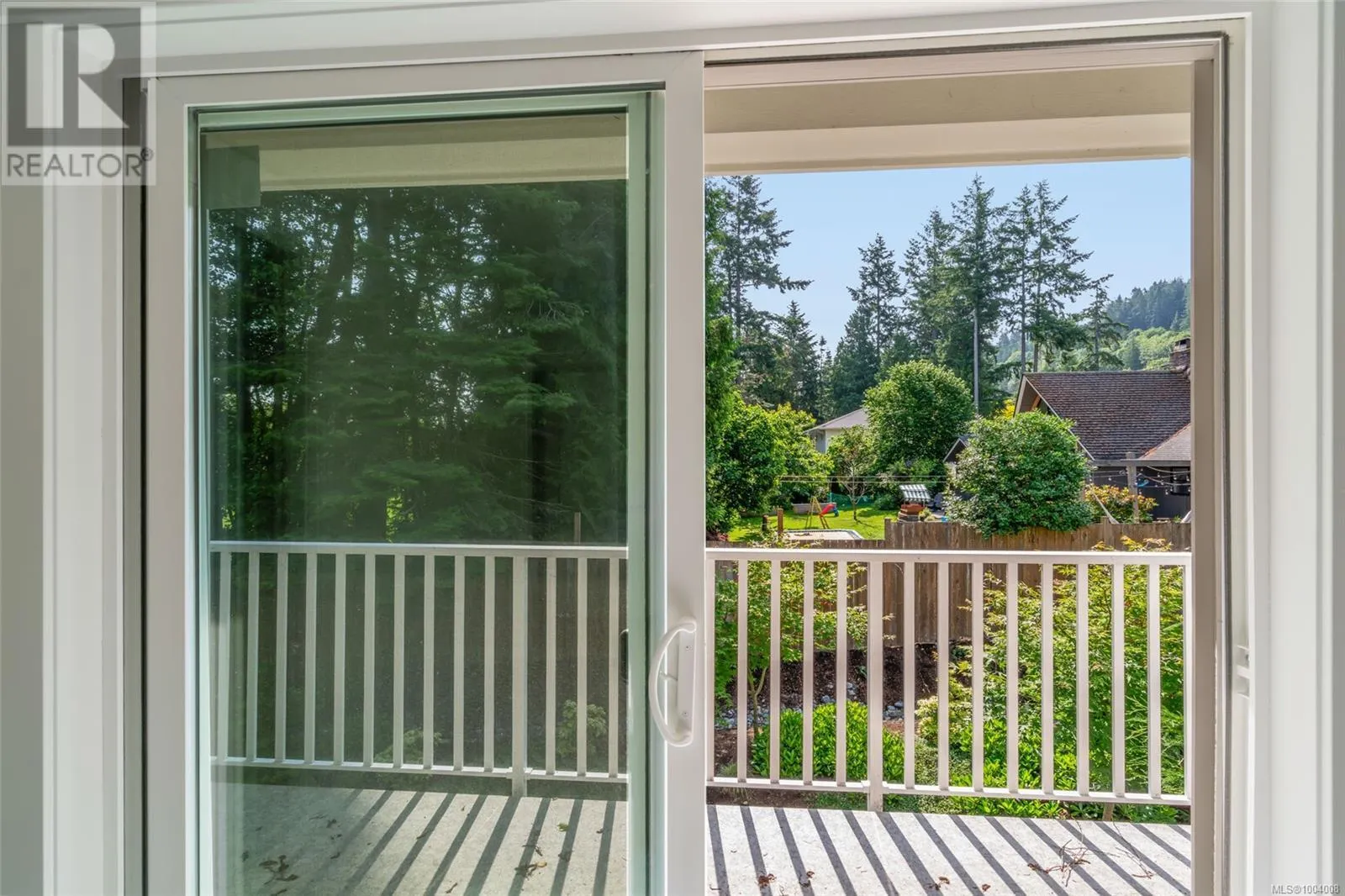 107 5160 Hammond Bay Rd