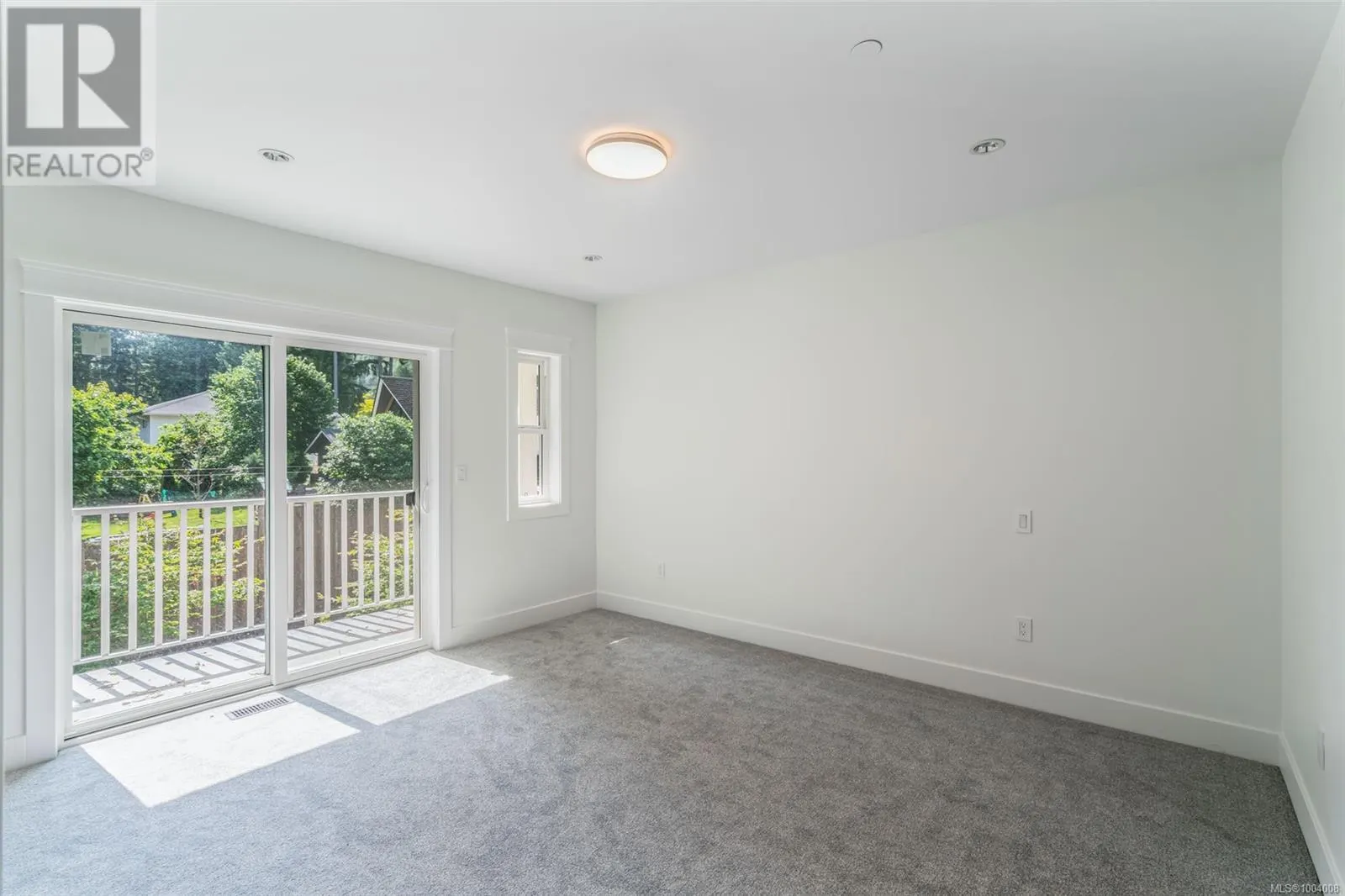 107 5160 Hammond Bay Rd