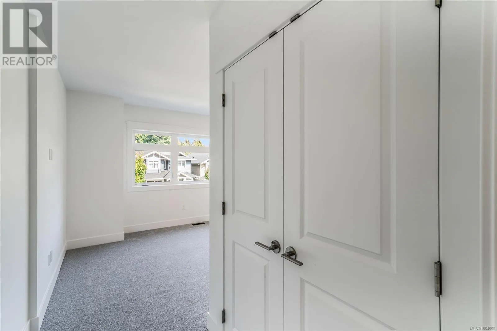 107 5160 Hammond Bay Rd